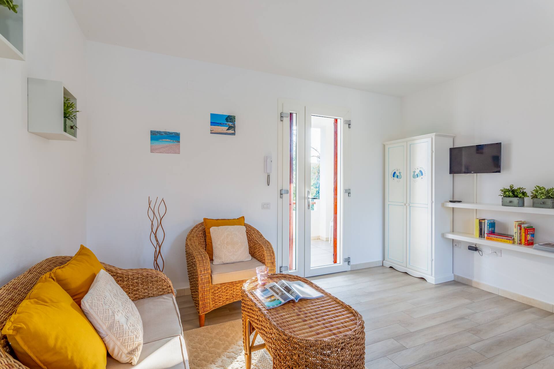 Lapwing Apartment Solanas 11