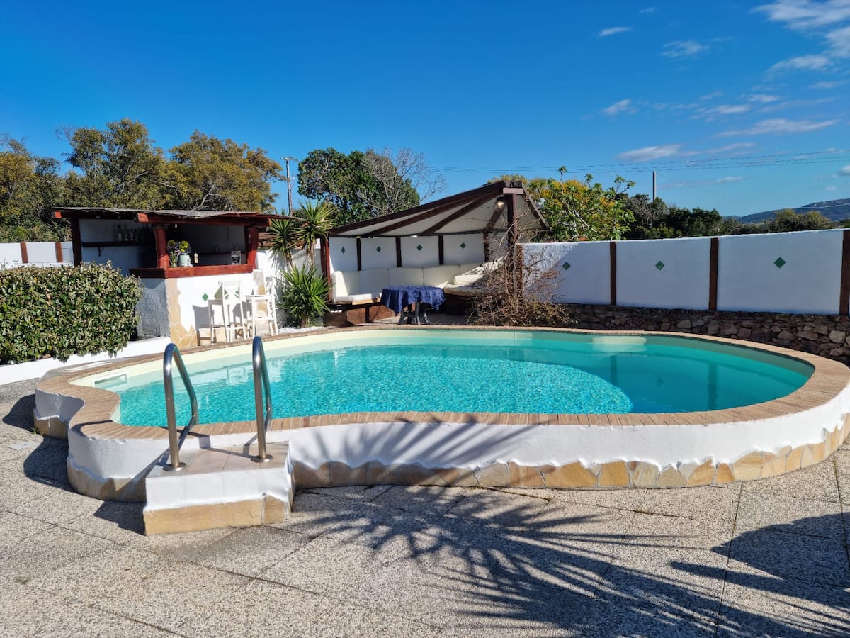 Villa Allegra — Basen i ogrody w Conca Verde