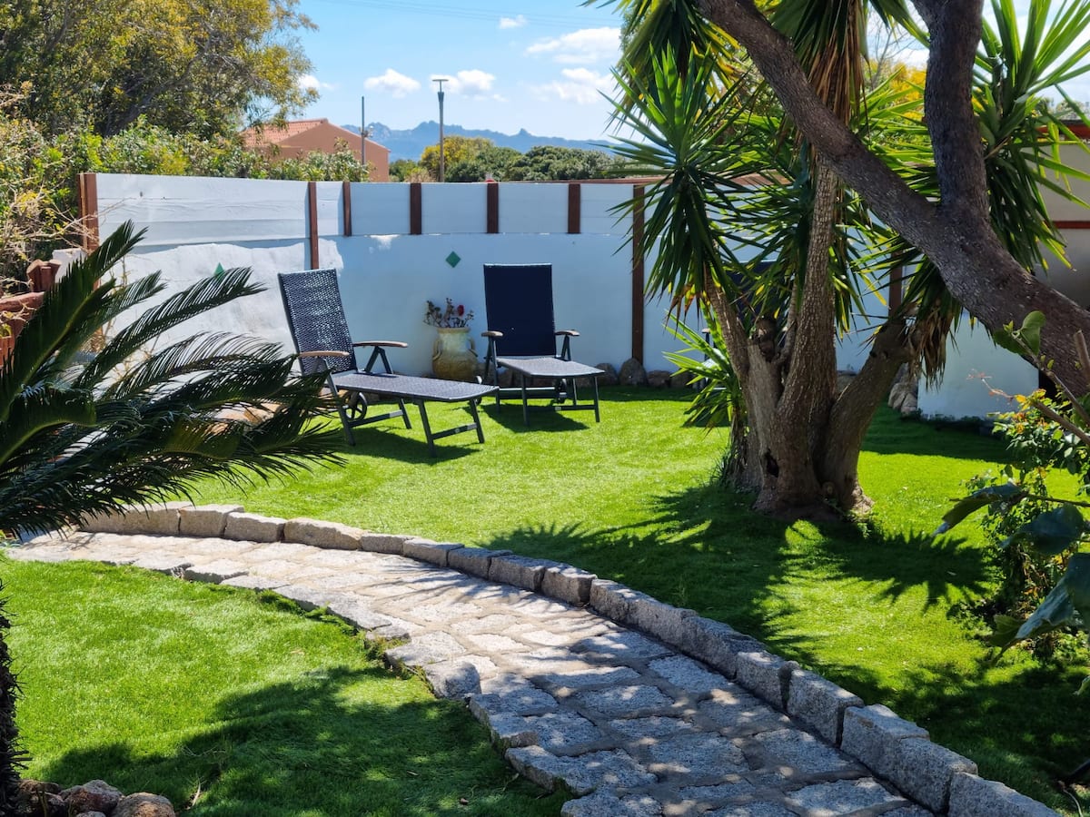 Villa Allegra — Basen i ogrody w Conca Verde