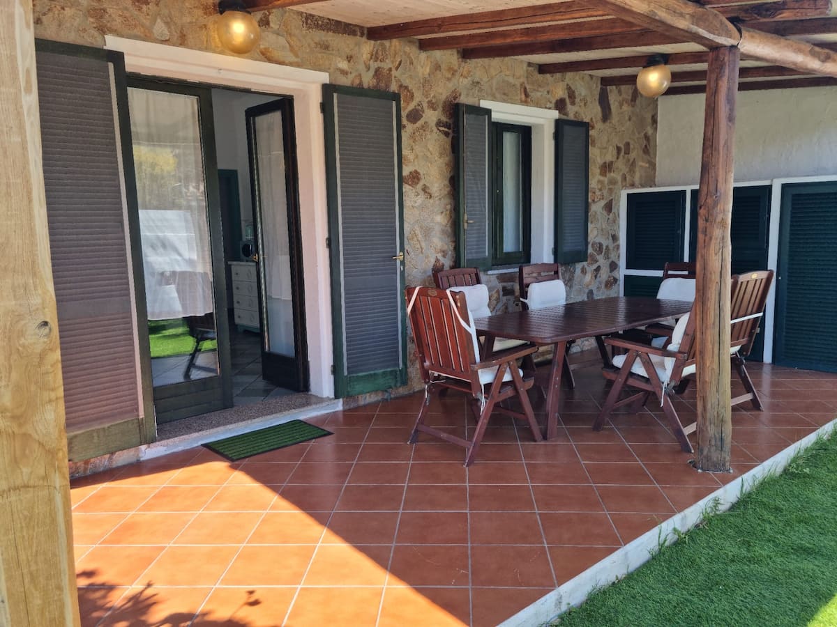 Villa Allegra — Basen i ogrody w Conca Verde