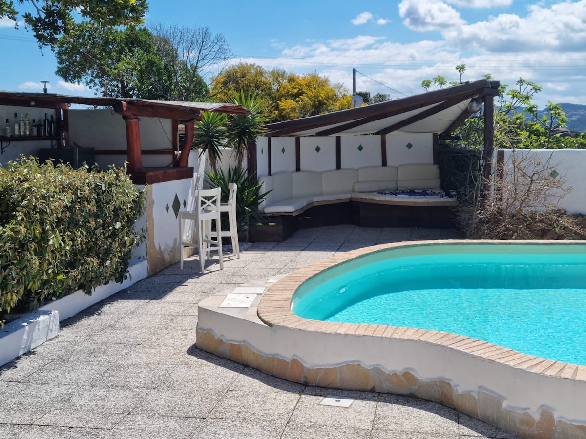 Villa Allegra — Basen i ogrody w Conca Verde