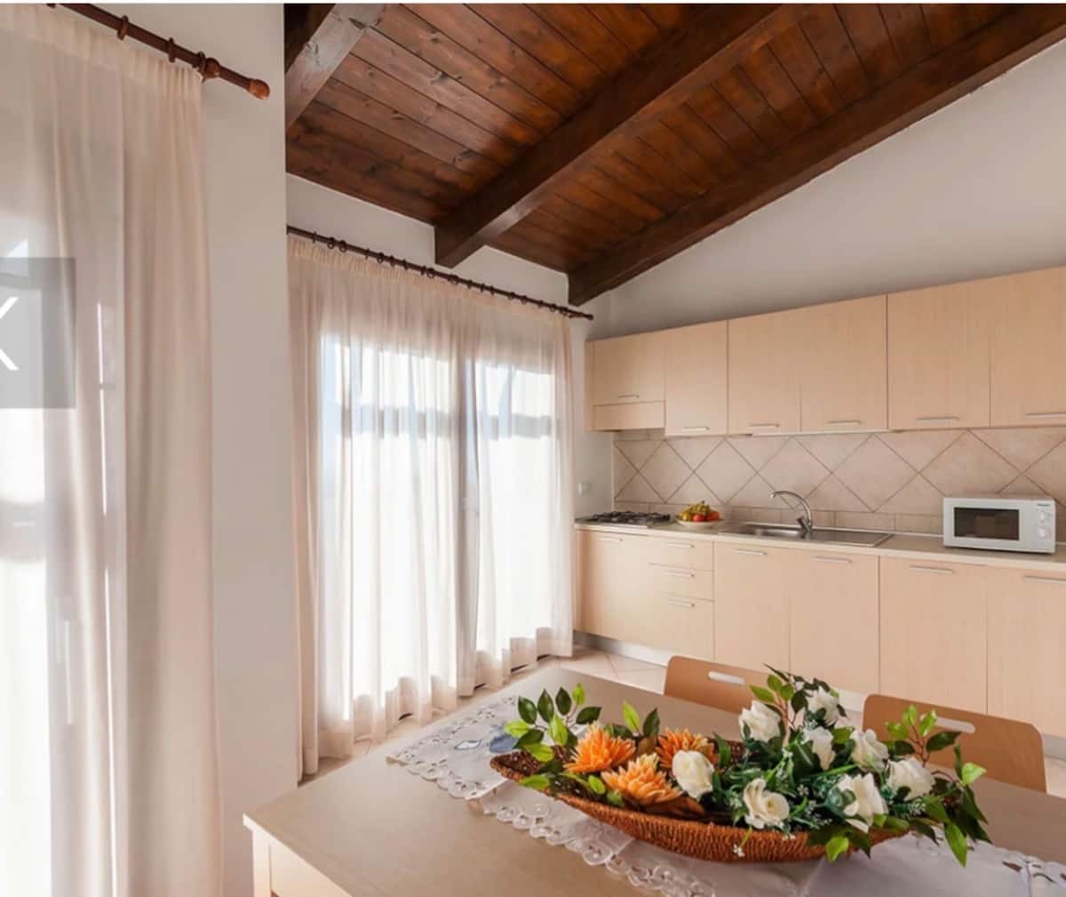 Villa Oro — Basen z widokiem na Costa Paradiso