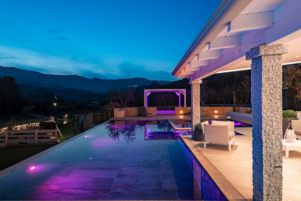 Villa Sara — Basen z podgrzewaną wodą