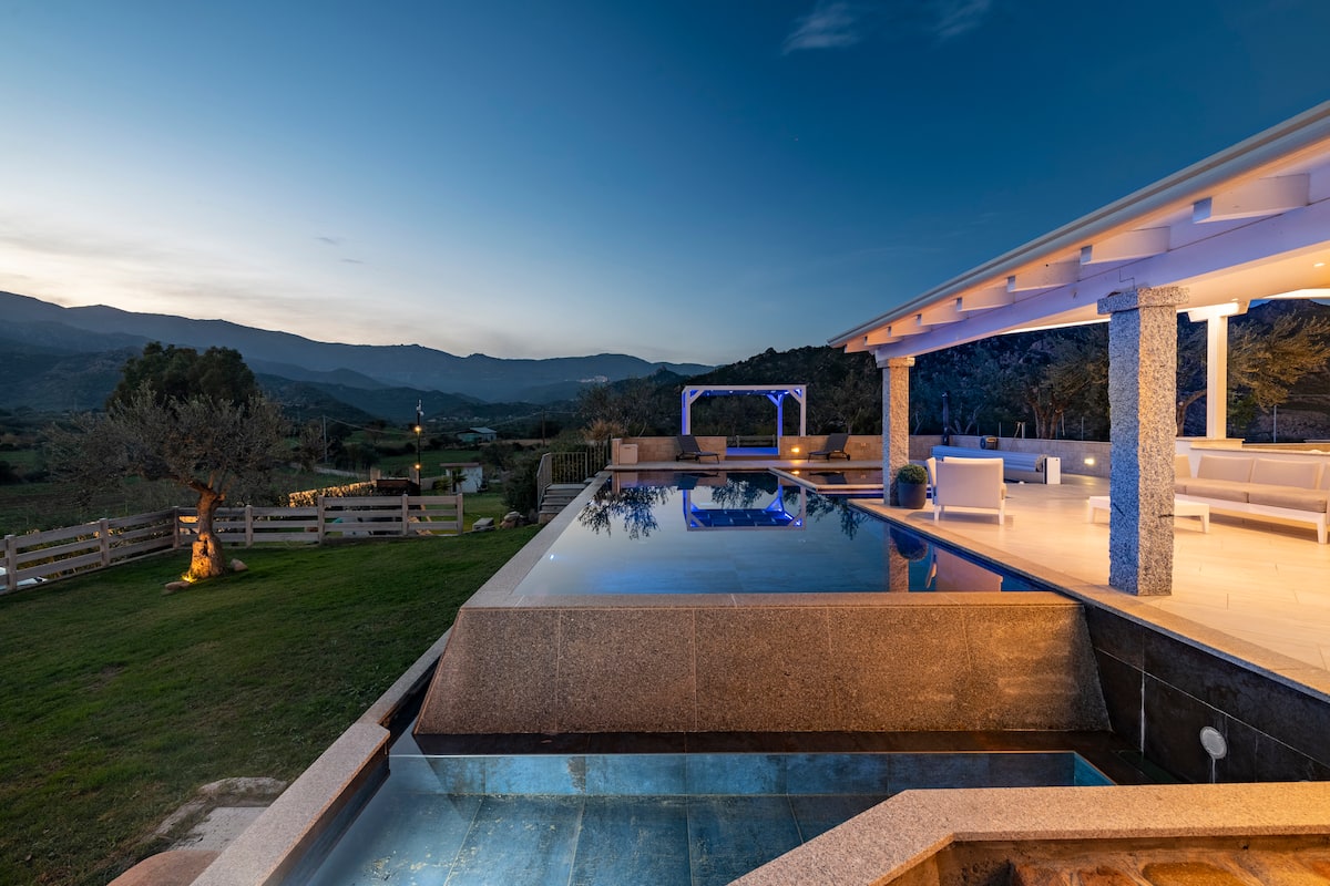 Villa Sara — Basen z podgrzewaną wodą