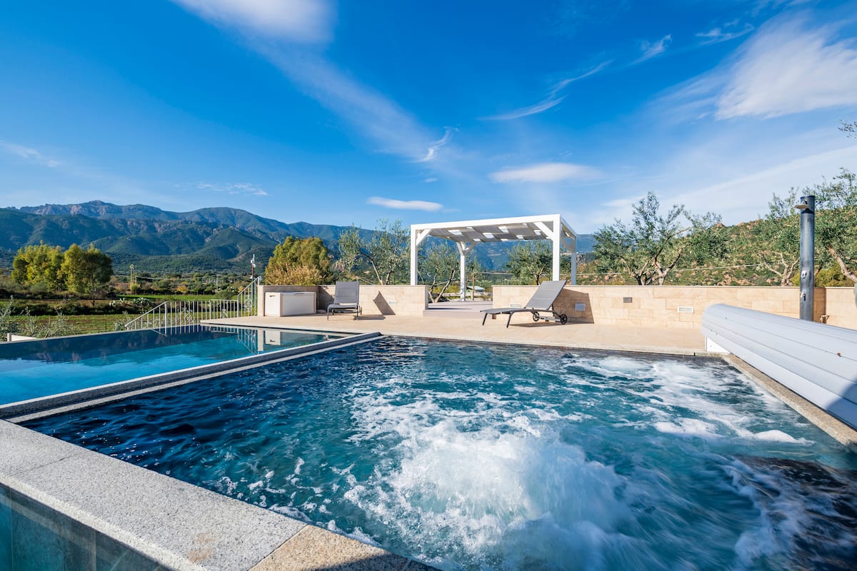 Villa Sara — Basen z podgrzewaną wodą