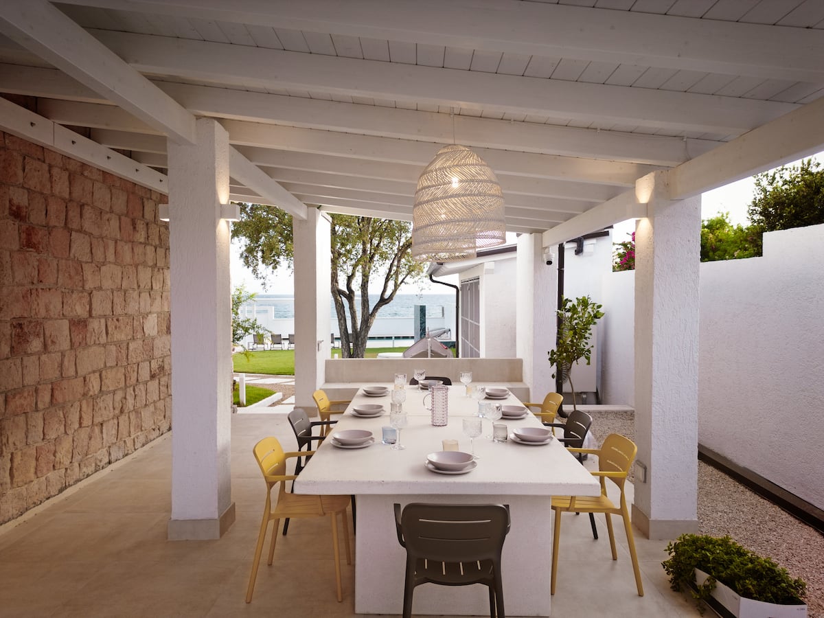 S'Arpagiu — Brama do morza z basenem