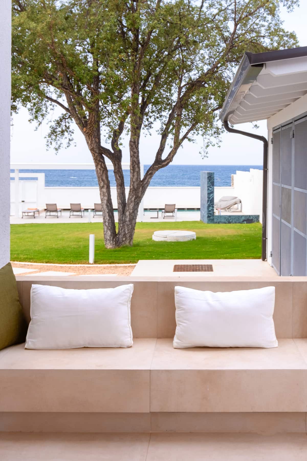 S'Arpagiu — Brama do morza z basenem