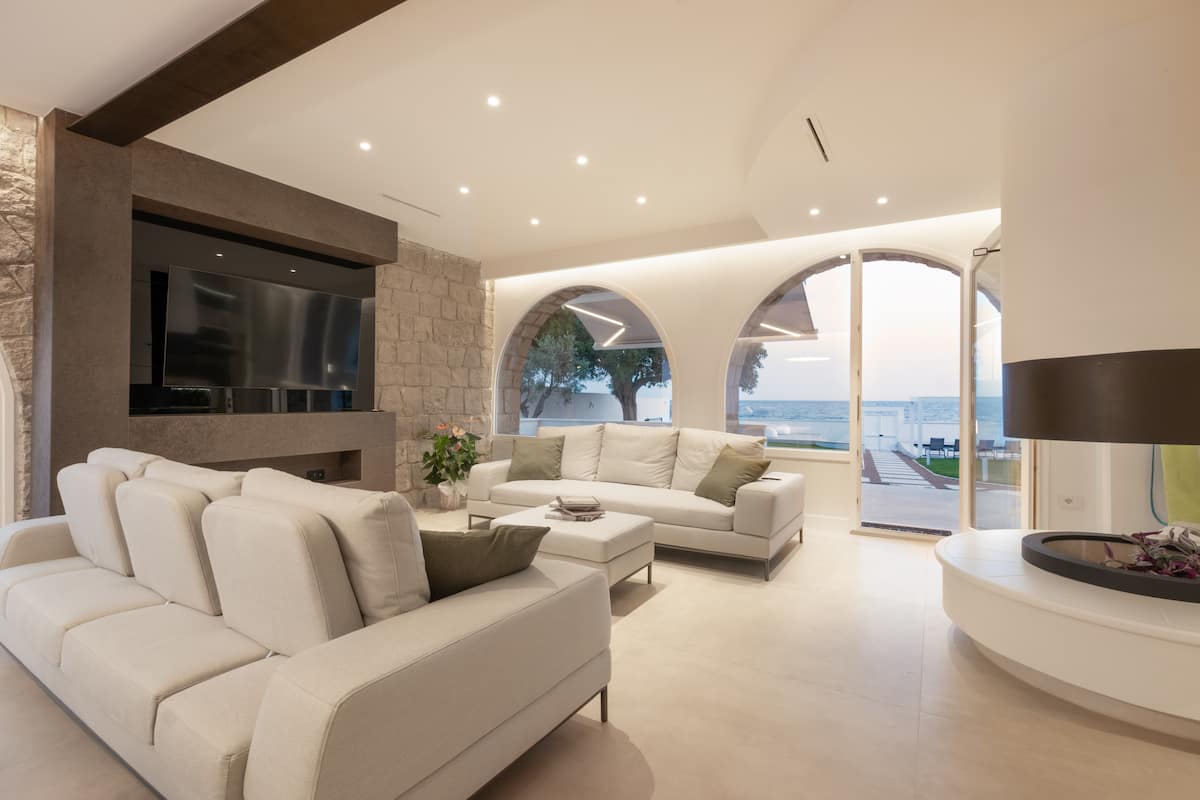 S'Arpagiu — Brama do morza z basenem