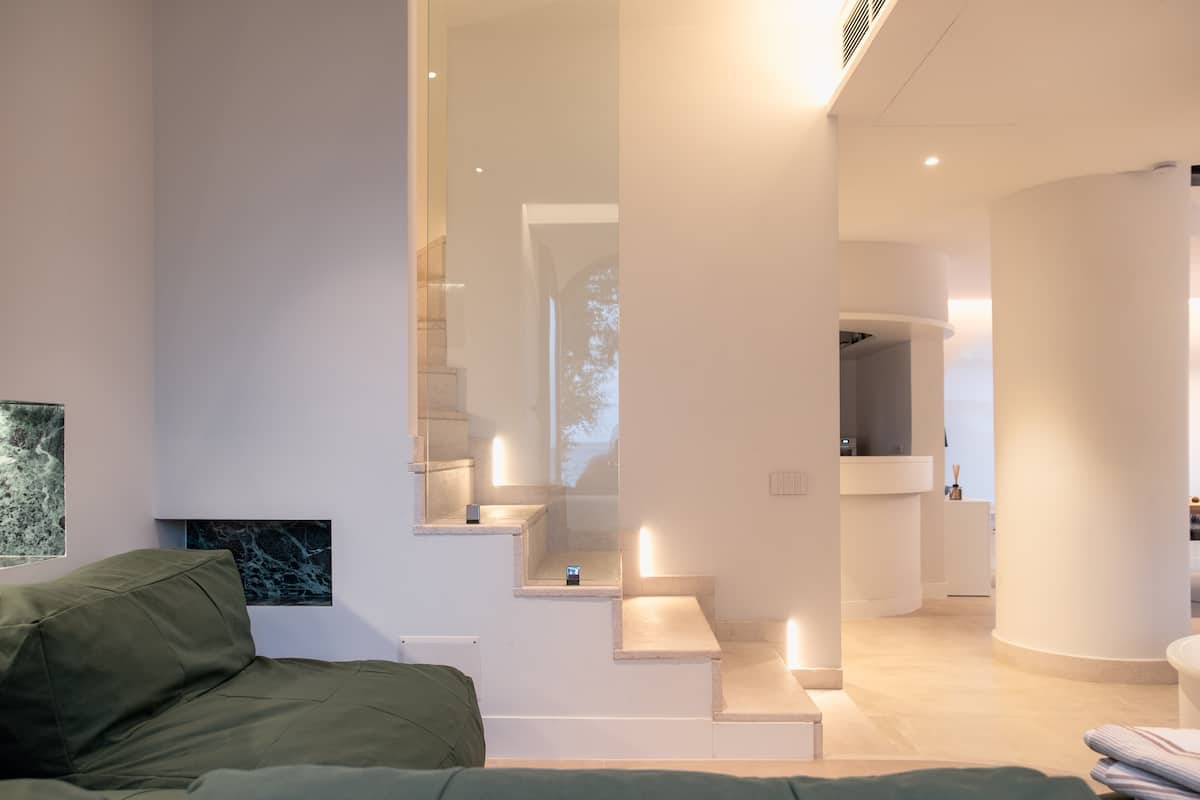 S'Arpagiu — Brama do morza z basenem