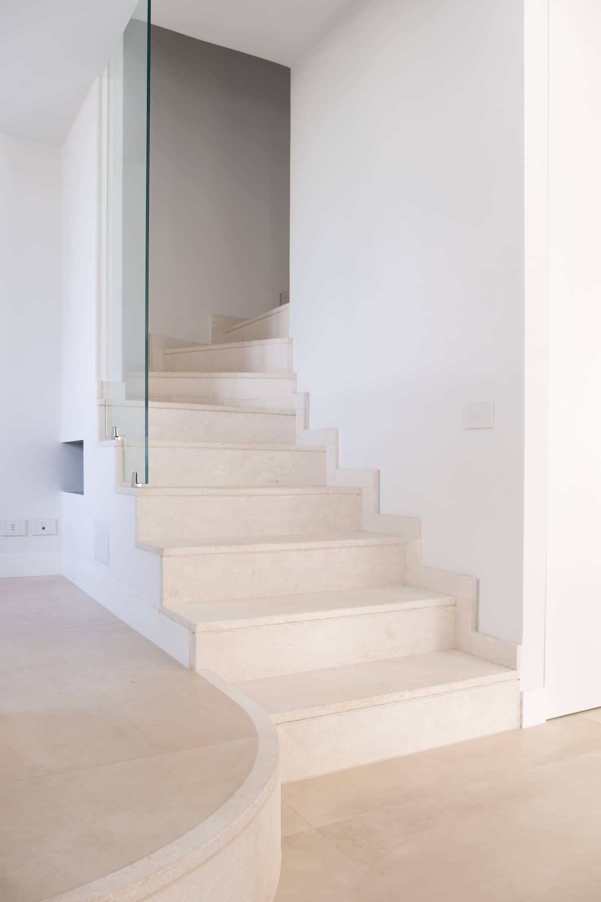 S'Arpagiu — Brama do morza z basenem