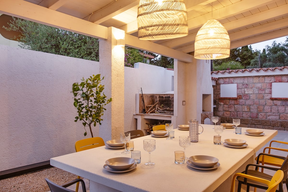 S'Arpagiu — Brama do morza z basenem